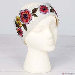Simplicity Pattern S9424 Misses' Hats & Headband in 3 Sizes