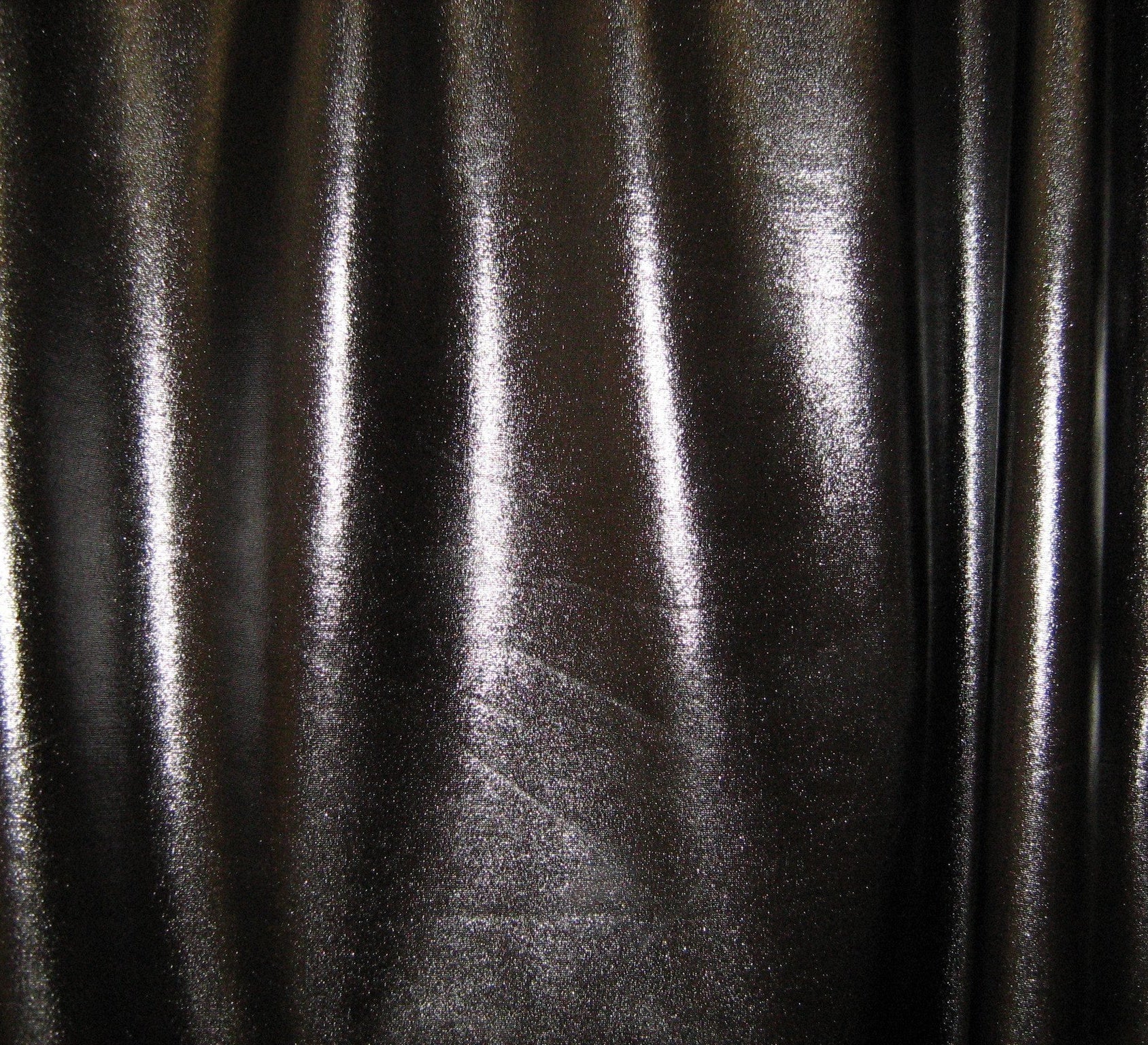 Metallic Spandex Fabric / Black –